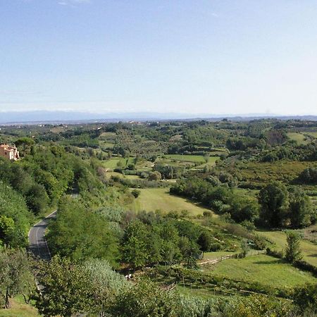 Casa Di Canfreo Lari Bagian luar foto