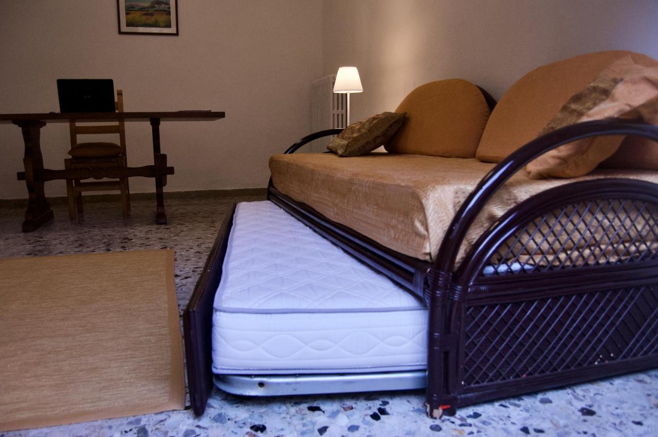 Casa Di Canfreo Lari Bagian luar foto