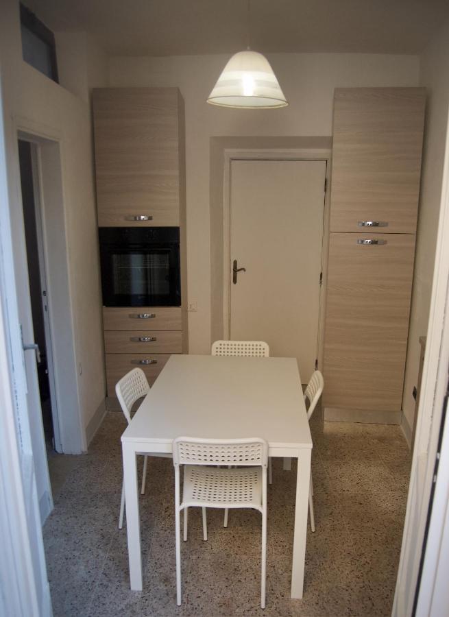 Casa Di Canfreo Lari Bagian luar foto
