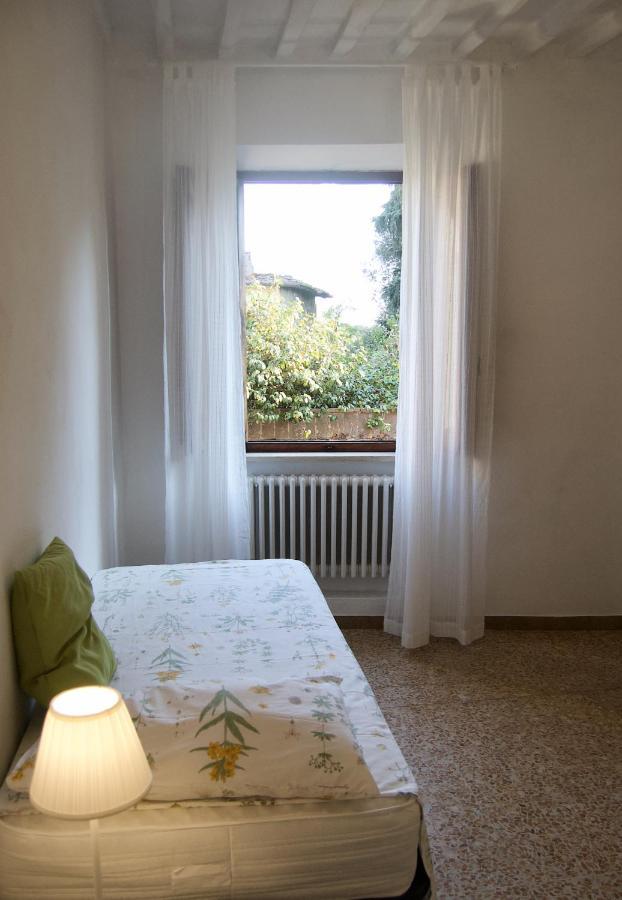 Casa Di Canfreo Lari Bagian luar foto
